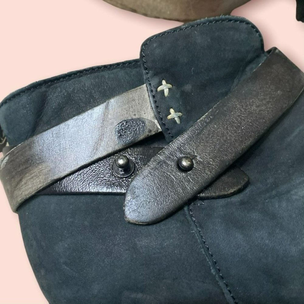 Rag & Bone Harrow Suede Distressed Black Booties Size 38.5 / 8.5 - Picture 3 of 8